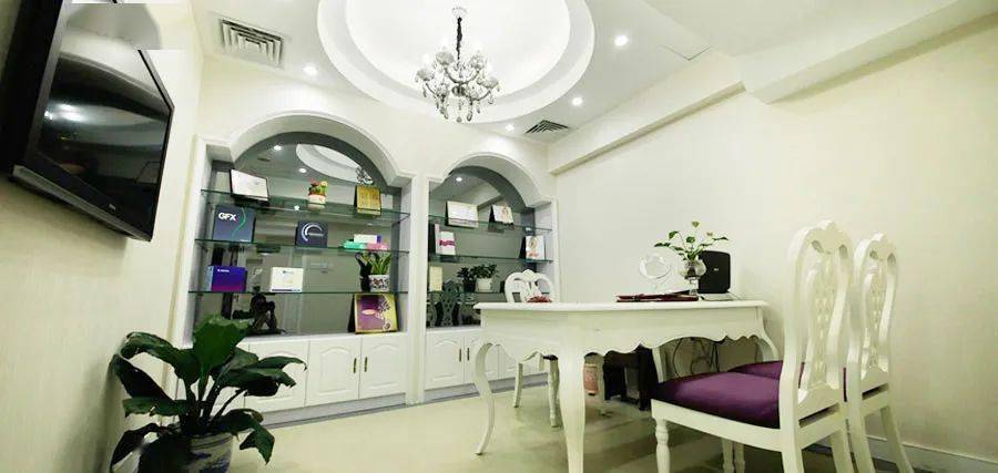 小气泡|花9块钱在福州这家店做了医美,做完就后悔了!