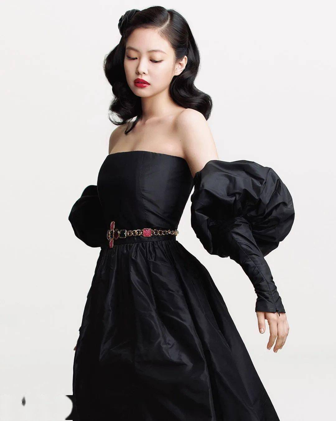 封面|震撼！BLACKPINK 登上美版《ELLE》封面！