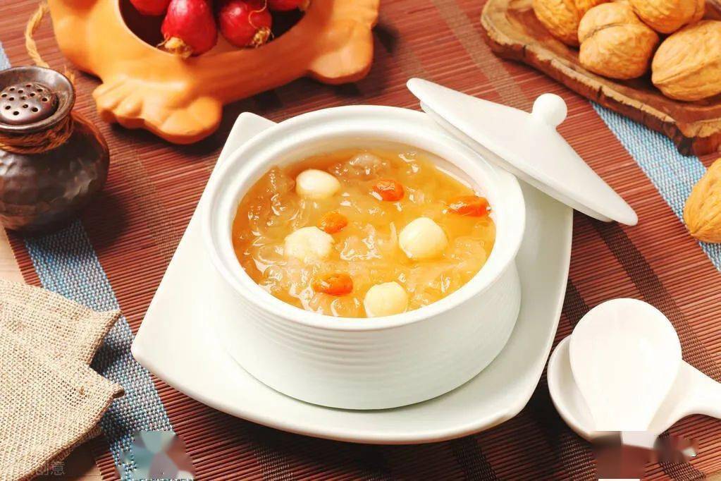 银耳为什么加莲子 332337f4e9344b03b2e241e8f50a4f4c.jpeg