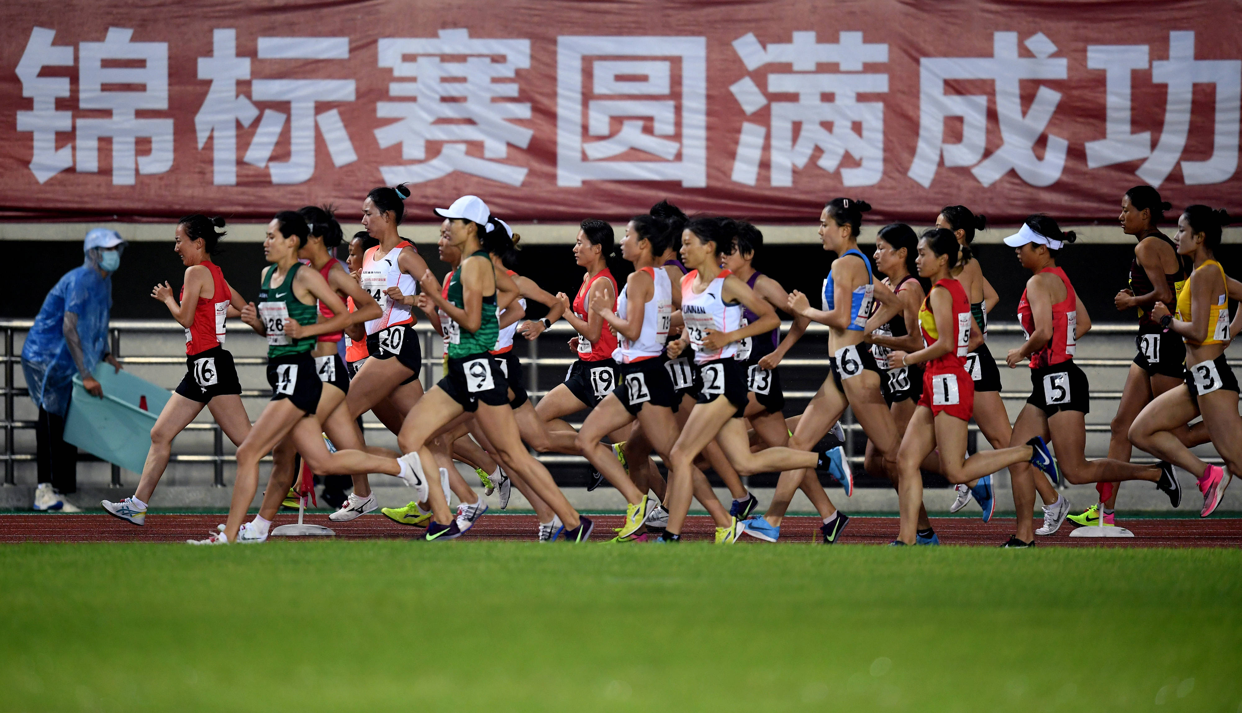 夏雨雨|田径——全国锦标赛：女子10000米决赛赛况