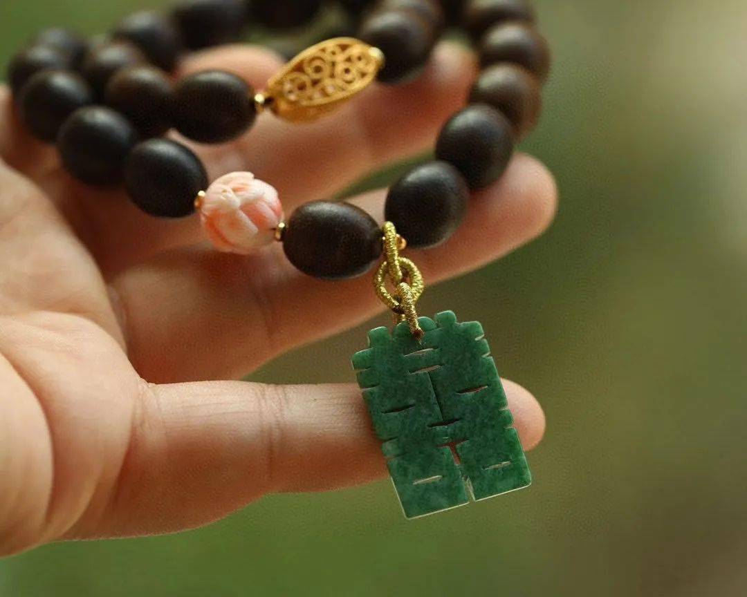 老年人|41岁女子10年时间里和8名老年人结婚 骗走大量珠宝和钱财后悲剧