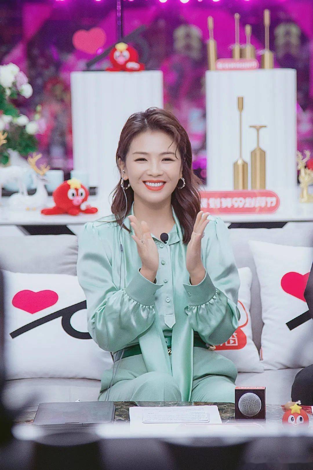 刘一刀|从刘涛到“刘一刀”：国民媳妇是如何变成直播界“顶流”的？