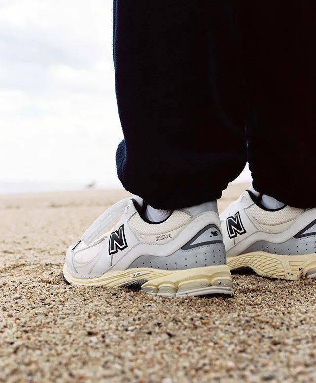 品牌|这波联名款的衣服,可以防病毒。