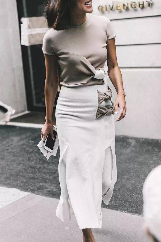 衣服|我减少了买衣服的次数，却穿的越来越好看了！