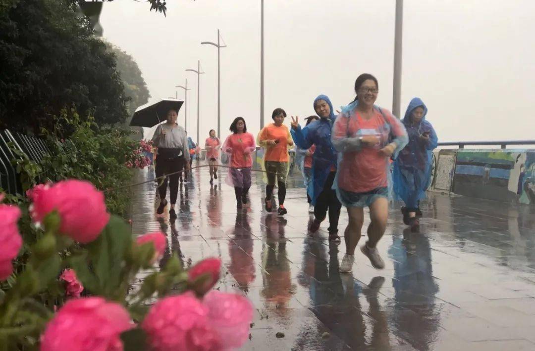 风里|风里雨里，我们如约在这里