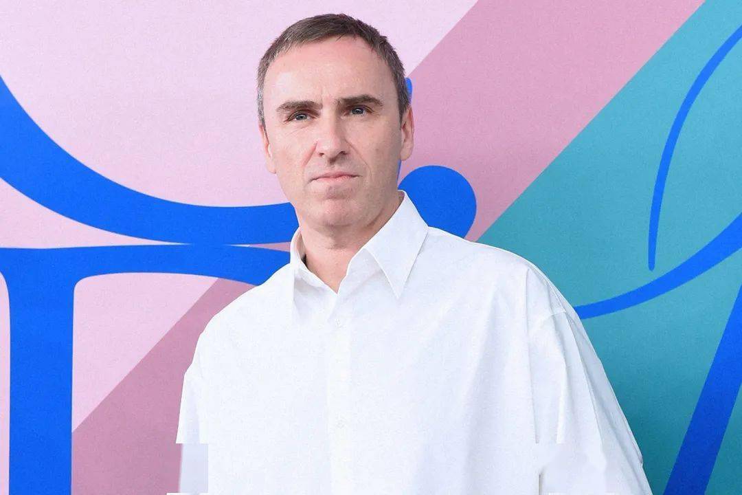 品牌|RAF SIMONS 将推出首个女装系列