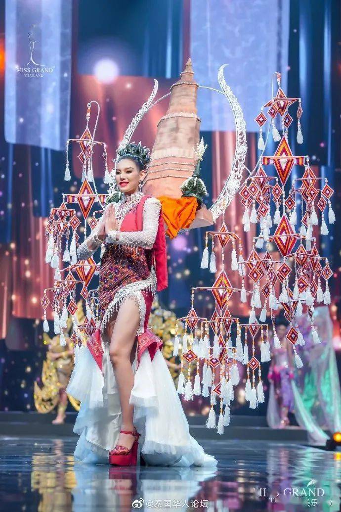 姐姐|泰国小姐选美比赛，佳丽们的照片看着怎么有点好笑......