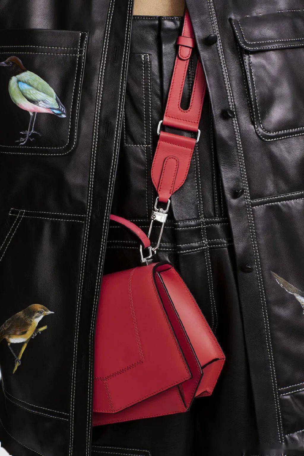 包袋|包包上新合辑,下半年流行的风向标都在这里了!