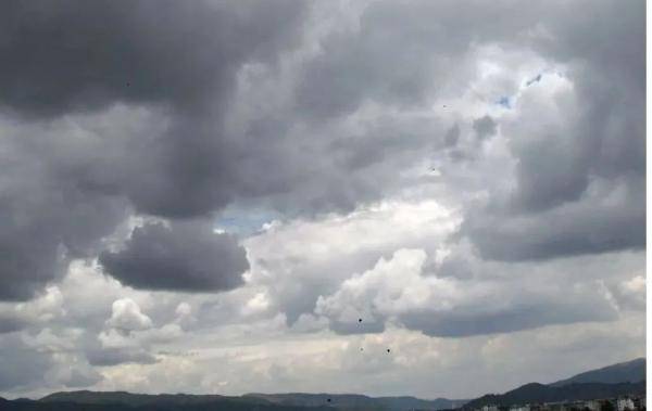 冰雹|为什么说积雨云是雷雨冰雹的“加工厂”？