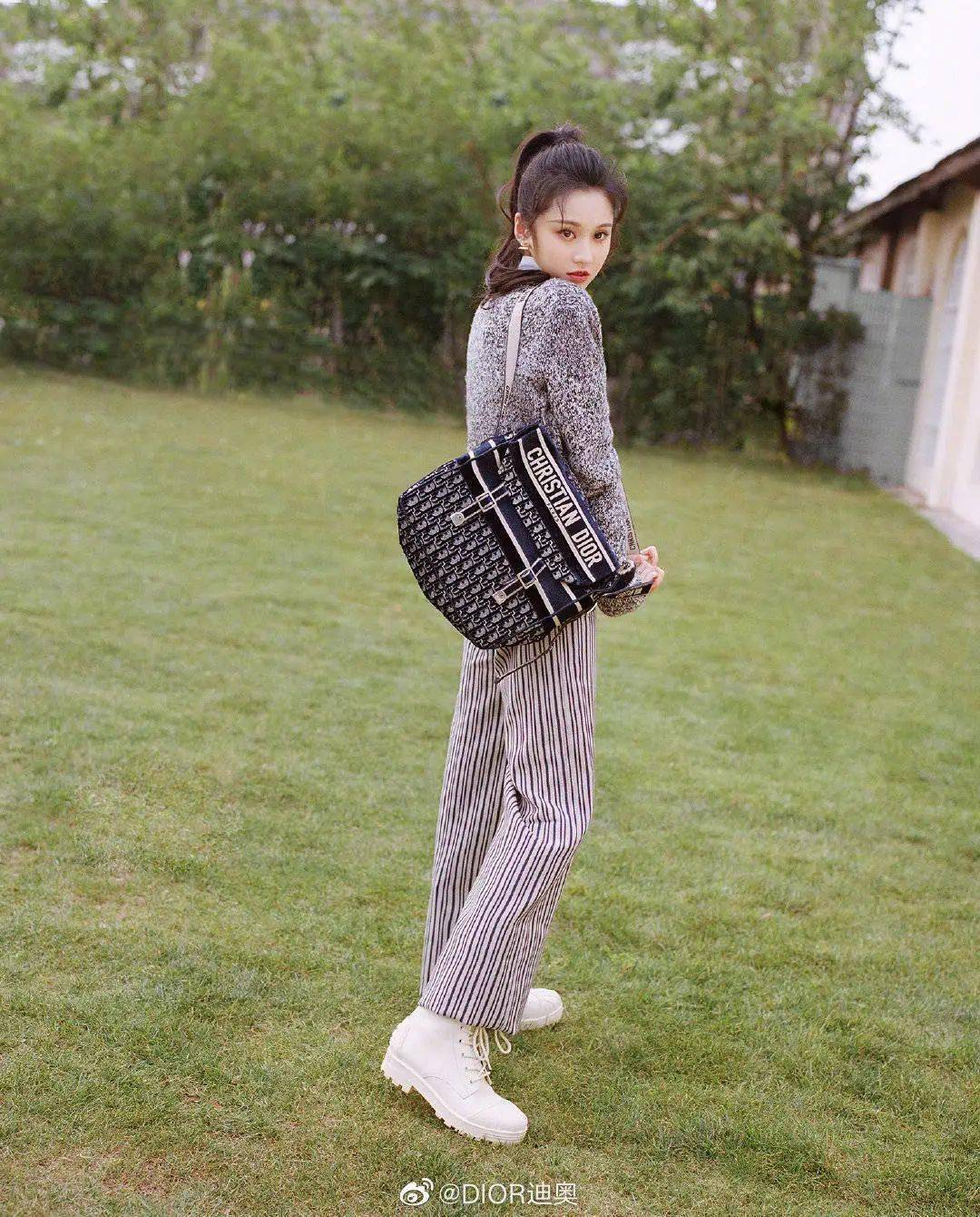 包袋|包包上新合辑,下半年流行的风向标都在这里了!