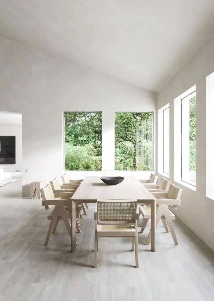 照片|显穷大白墙+网红装饰画=悲剧！