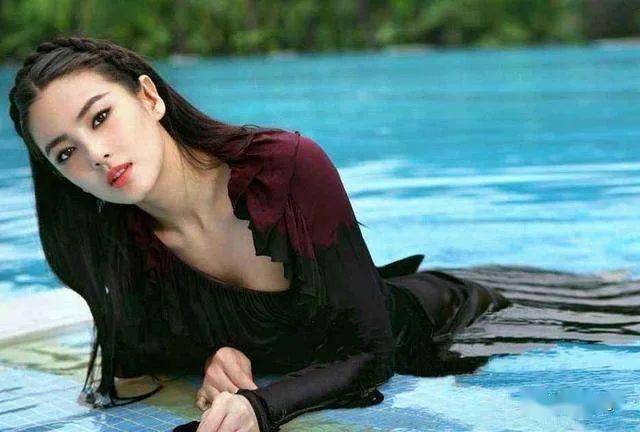 张木易|【2020.9.20】金婧是不是已经结婚了？艺人发量特别多的？唱《勇敢爱》的张木易和miki？陈钰琪罗云熙？明星推广产品收费？