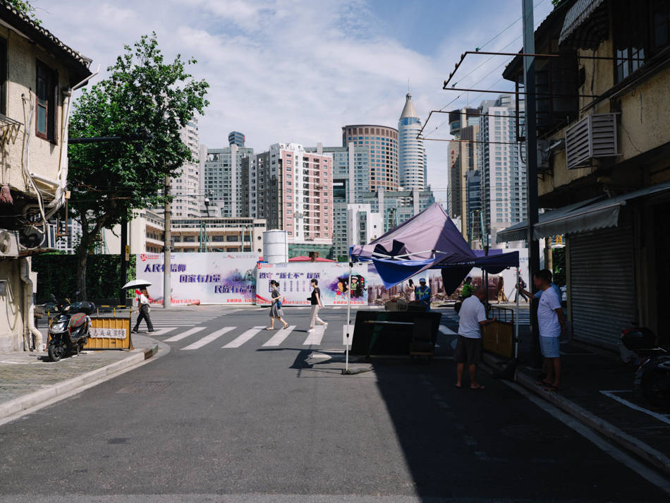 工作|沪上一日｜防疫下半场，超大城市中的社区医生