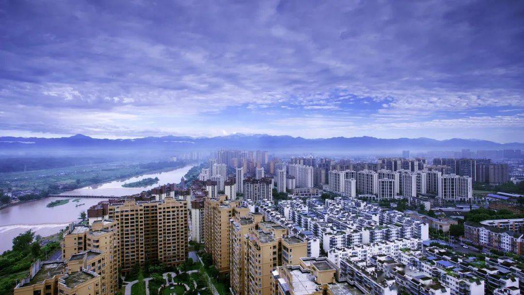 工业发展  做大经济总量_经济发展图片