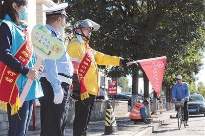 双兴小学|线上线下联动 文明礼让蔚然成风