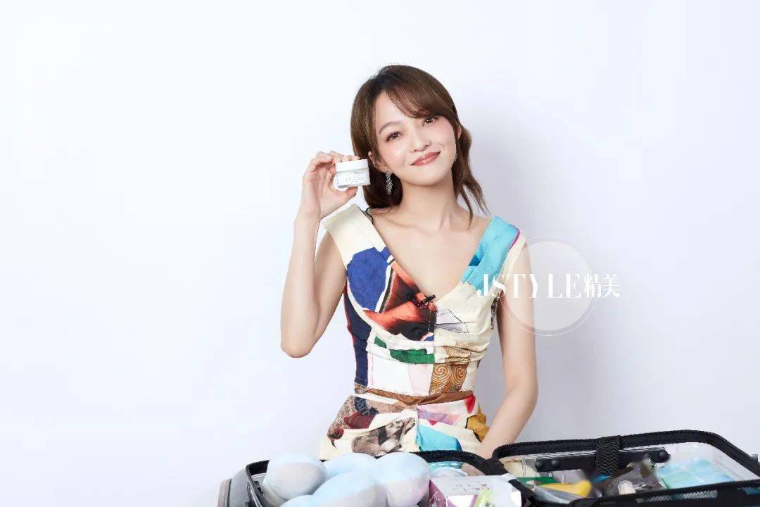 黑眼圈|实名推荐这款国货眼霜,99元去掉20年的熊猫眼,还不长脂肪粒!