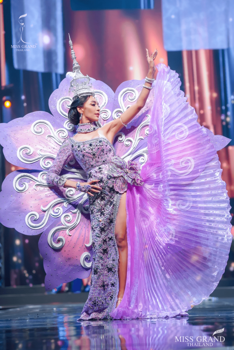 破产|维密破产3个月后,泰国选美“大尺度”照片燃爆热搜……