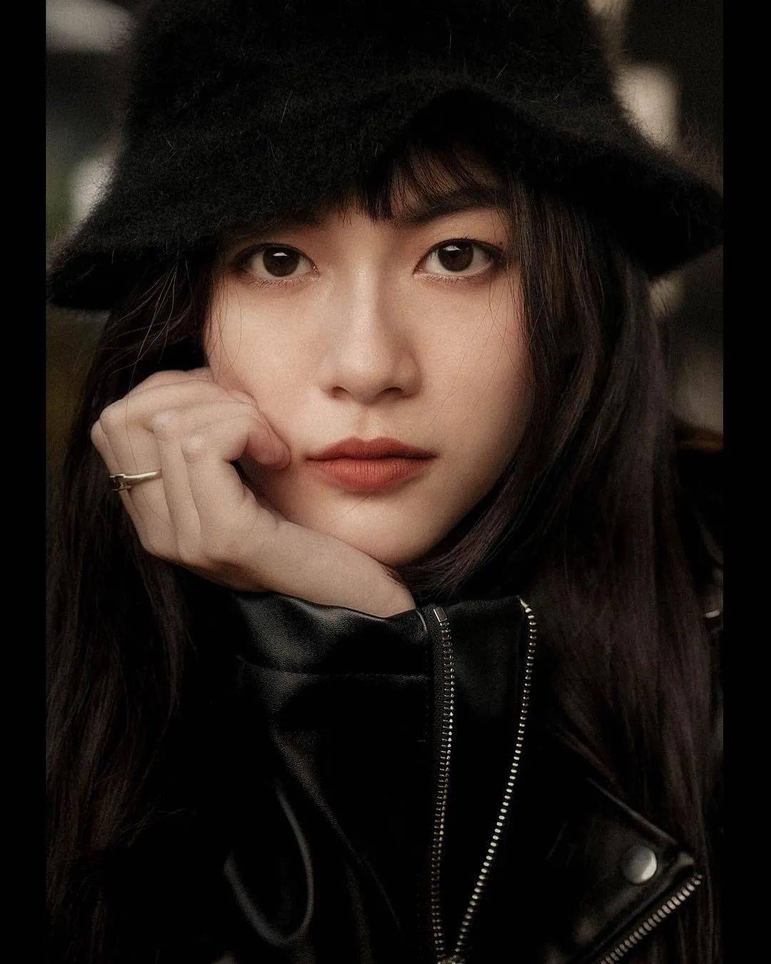 气质|风靡秋冬的裸棕色，凭什么这么受欢迎？