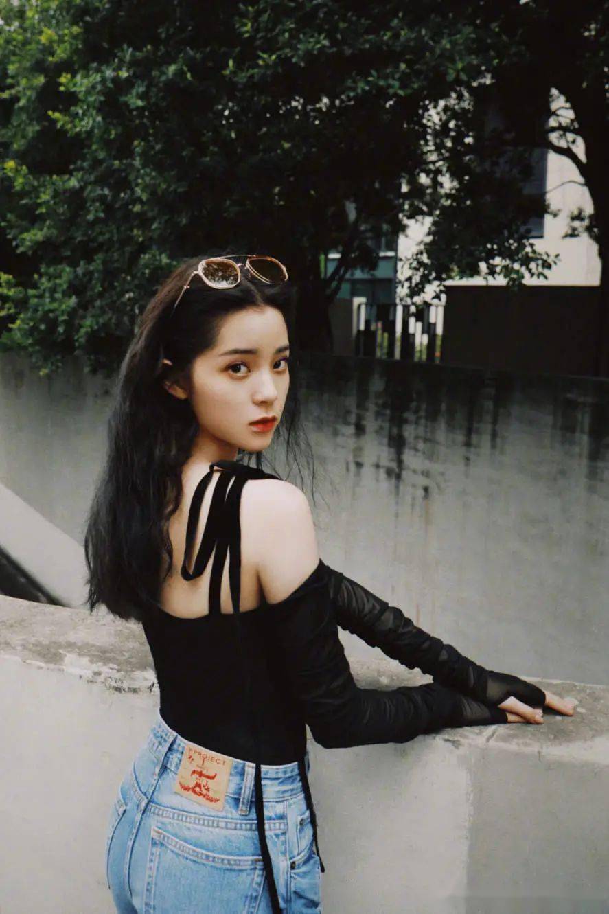 短发|这个女人好迷人！还有什么造型是她驾驭不了的？