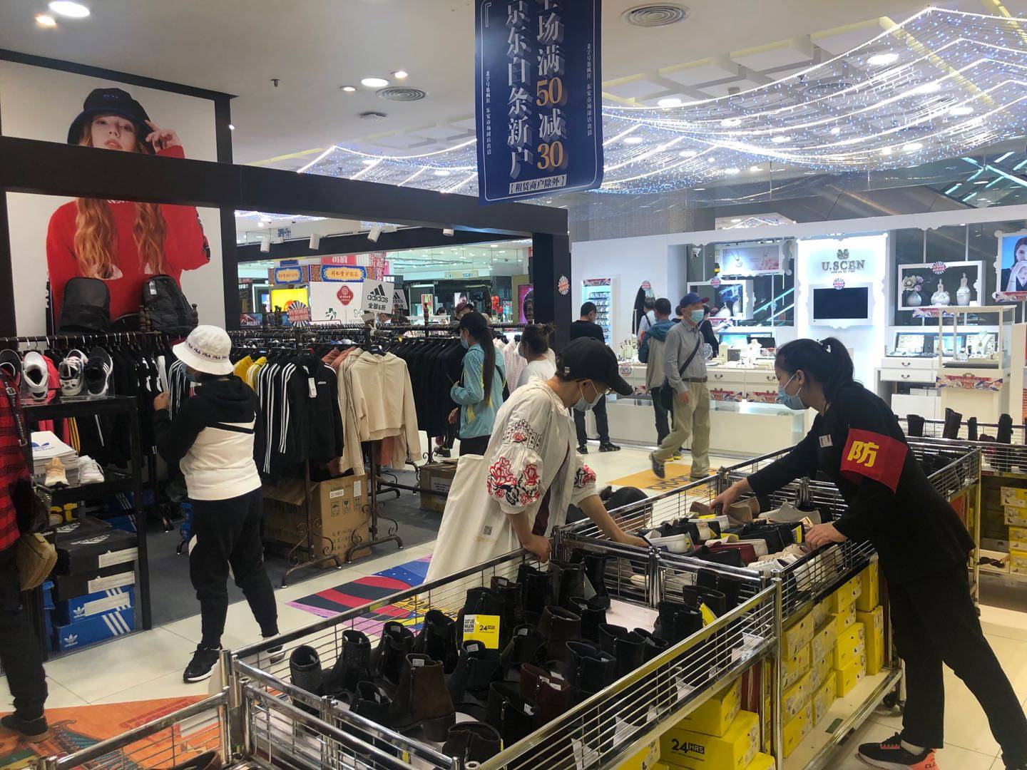 闭店|东安市场全面出清年底闭店改造定位时尚买手制百货明年亮相