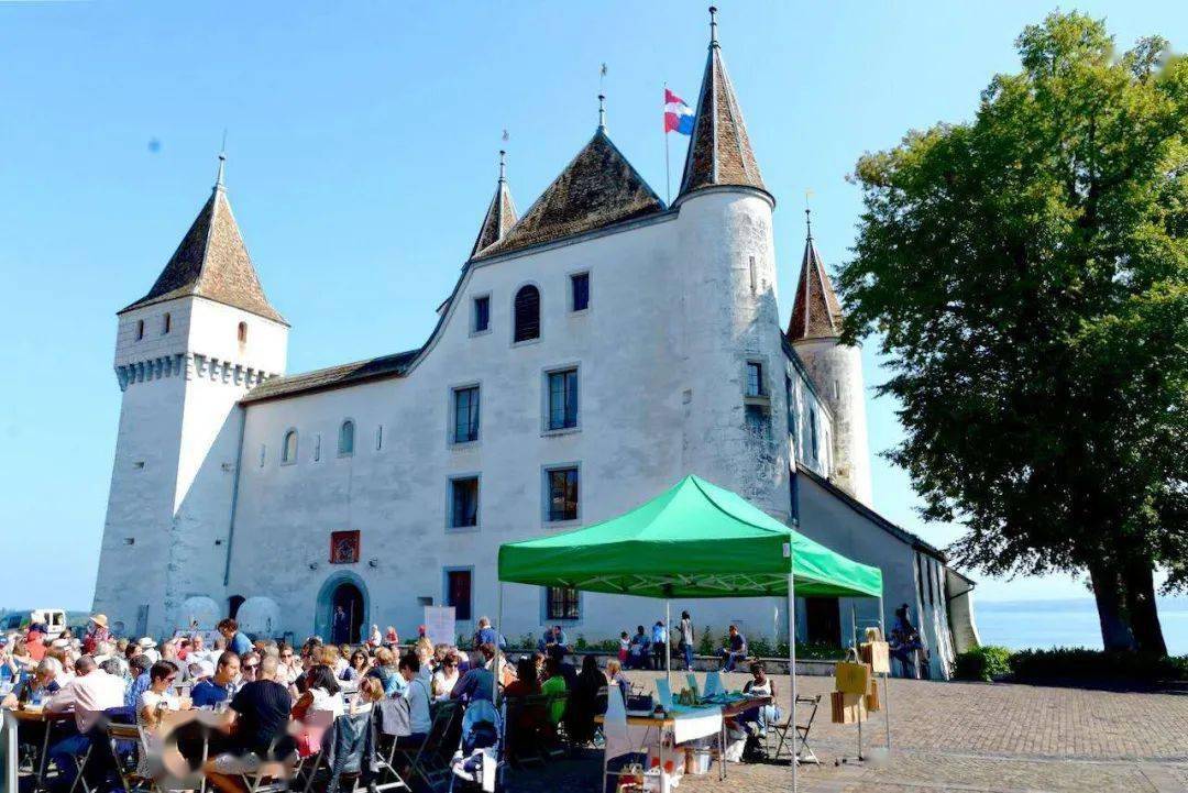 环境|不讲究吃，待客“寒碜”……瑞士人为何如此富而不“造”