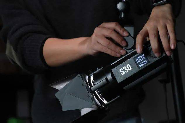 蓝宝石|神牛S30皇家蓝宝石拍摄记