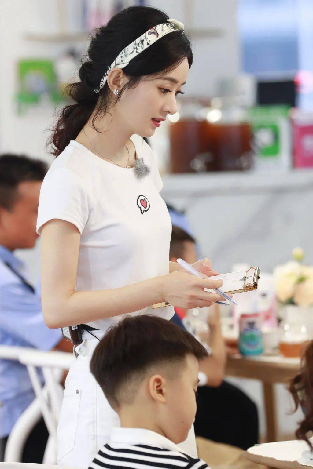 鼻子|每刻美丨有一个高挺的鼻子是什么体验?