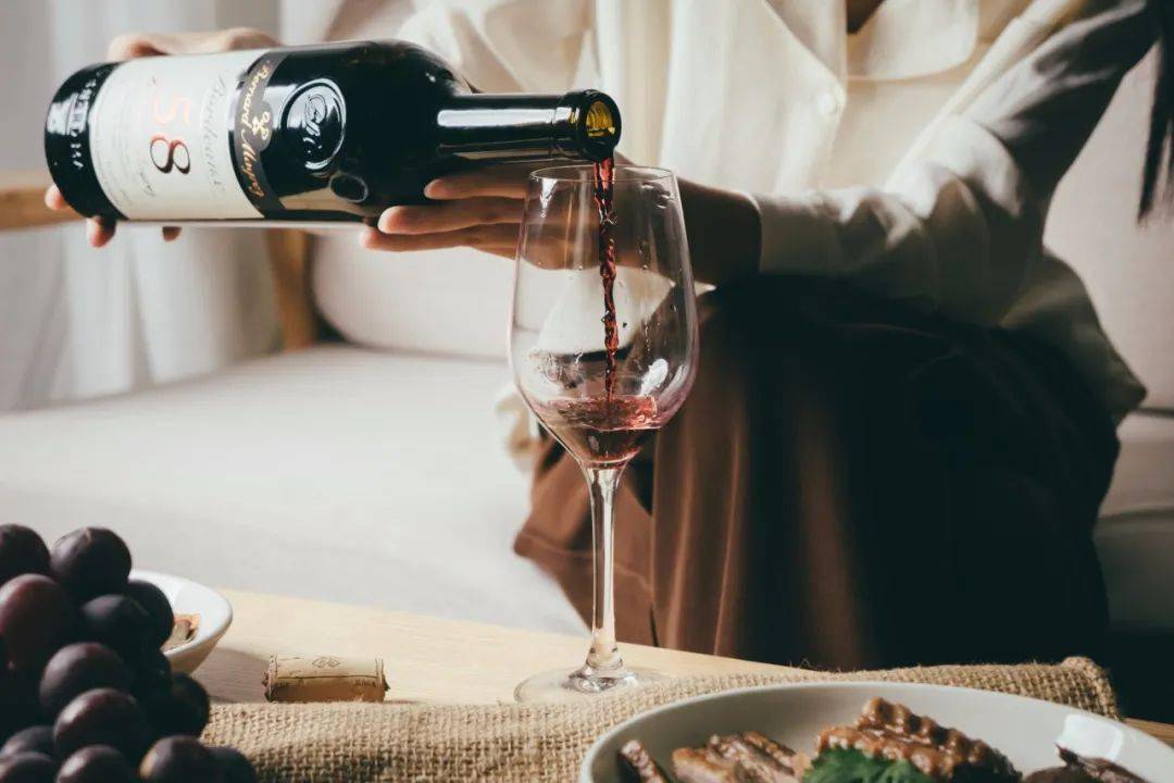 法国|记得带上这份葡萄酒酒单。去广东人家里吃饭