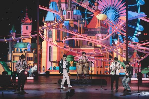 观众|现场丨明日家族四世同堂,哇唧快乐宇宙诚不我欺!