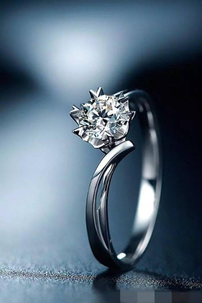 台面|台面越大，宝石不一定越值钱，便宜又显大的宝石很可能是陷阱……