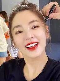 重点|不做作又时髦的减龄妆?抓到这三个重点就能小5岁!