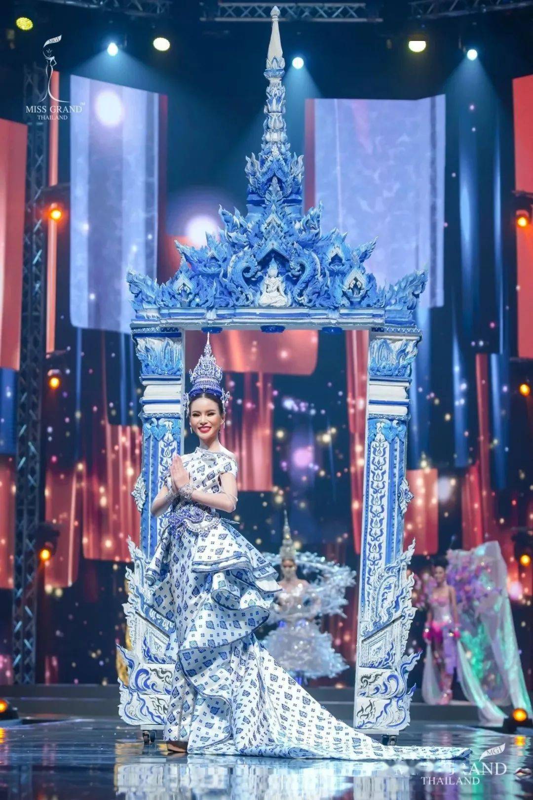 佳丽|性感到流鼻血！泰国妖艳选美燃爆全球，一波“大尺度”现场照，堪比维密