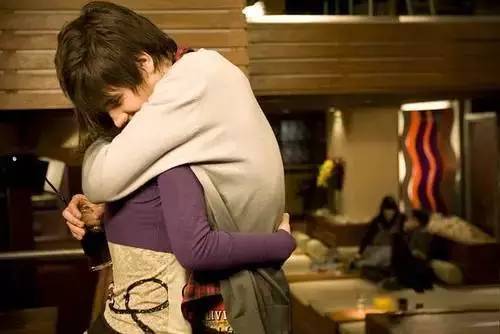 梦见去世的爸爸躺在棺材里还说话,一场心灵深处的对话 梦见去世的爸爸躺在棺材里还说话,一场心灵深处的对话