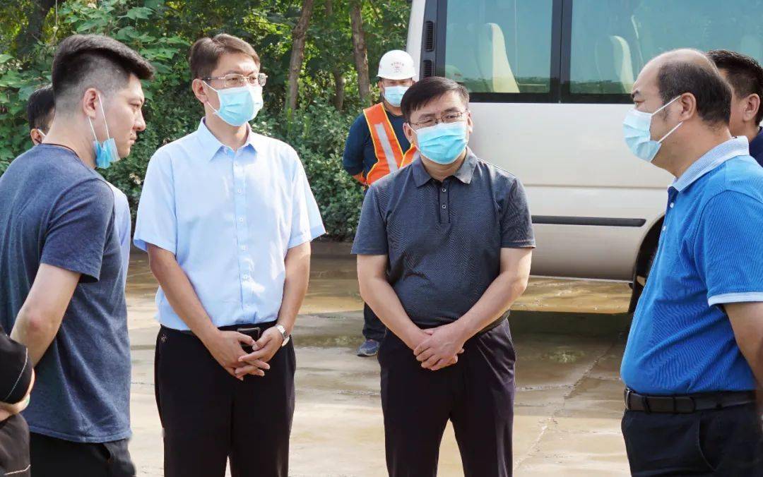 副区长刘永宗一行莅临榆树庄村调研重点工程推进及城市化建设工作