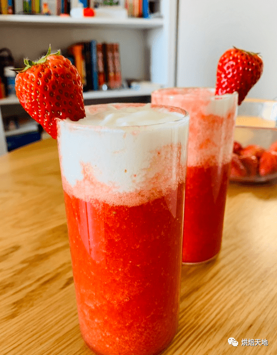 喜茶招牌冷饮-芝芝莓莓做法:酸甜冰爽,不需排队,自己也能做!