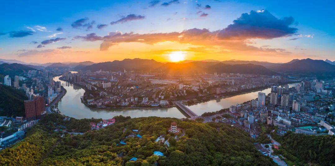 三明市离永安有多远 2b87983f862345e2a9269fba6a4d7ca9.jpeg