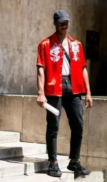 颜色|初秋男士穿衣,请避开这些让人不适的“老头色”