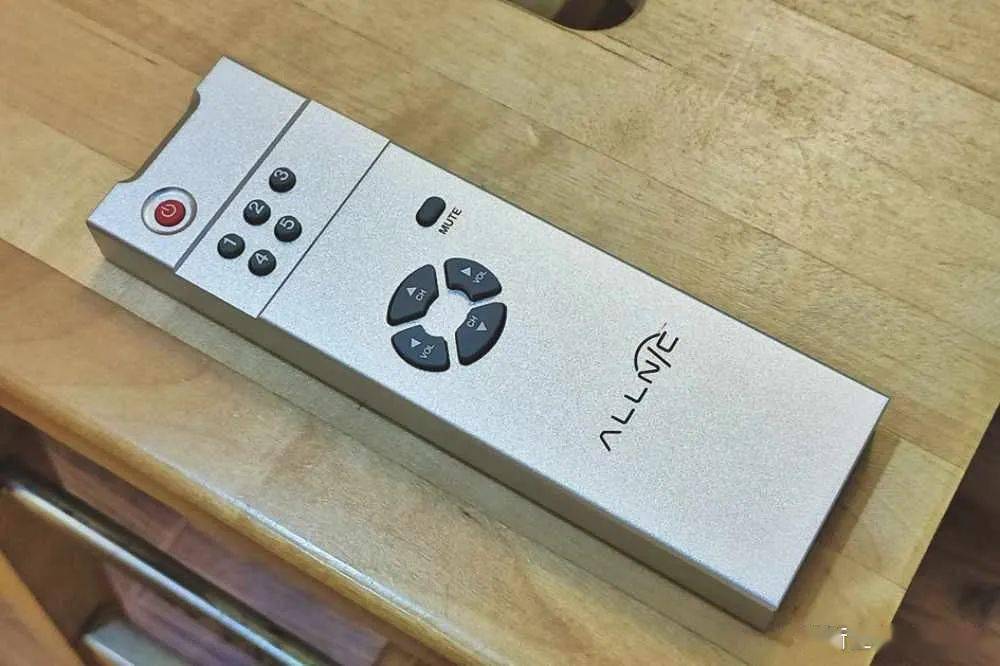 Audio|快速、具有冲击力的韩式300B：Allnic Audio（奥立）T-1500 mk2 胆合并功放