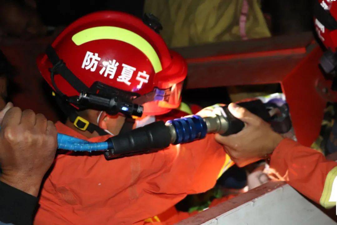 平罗镇人口_宁夏平罗中学(2)