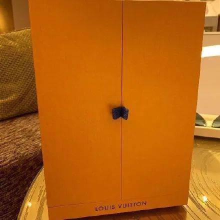 礼盒|大 牌 的 月 饼 长 啥 样 啊 ？