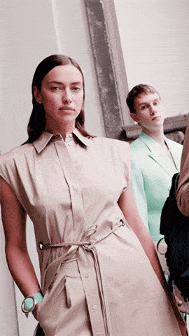 西装|我问一个偶像男星去前女友婚礼穿啥?答:一身荧光绿