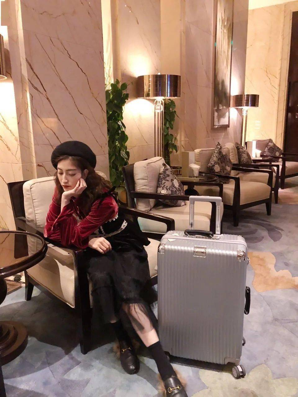 拉杆|轻便、结实又耐摔的NTNL万向轮拉杆行李箱，这个假期陪你乘风破浪！