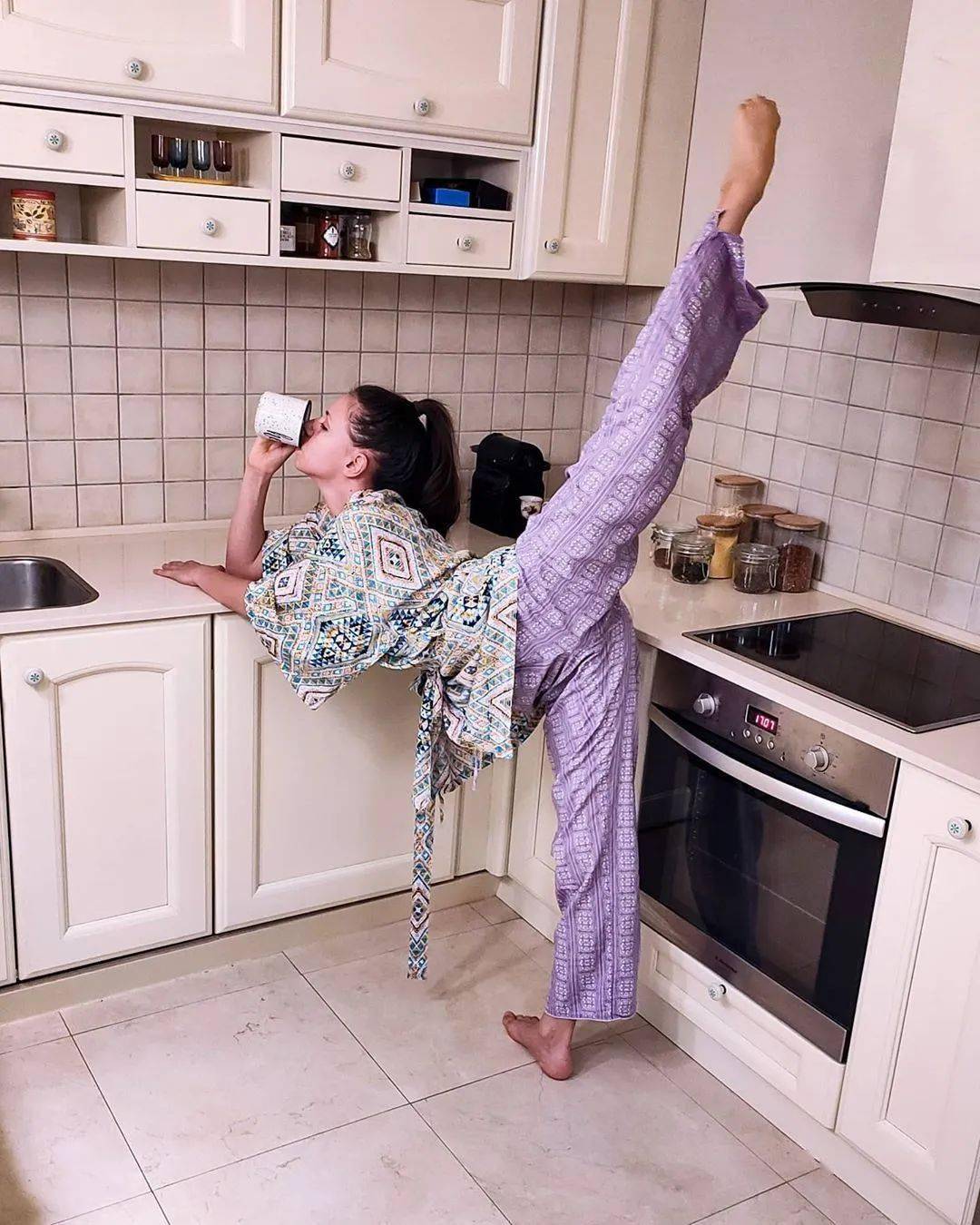 Get|我和我芭蕾味道的家!假期宅家的各种芭蕾悠闲姿势!Get她!