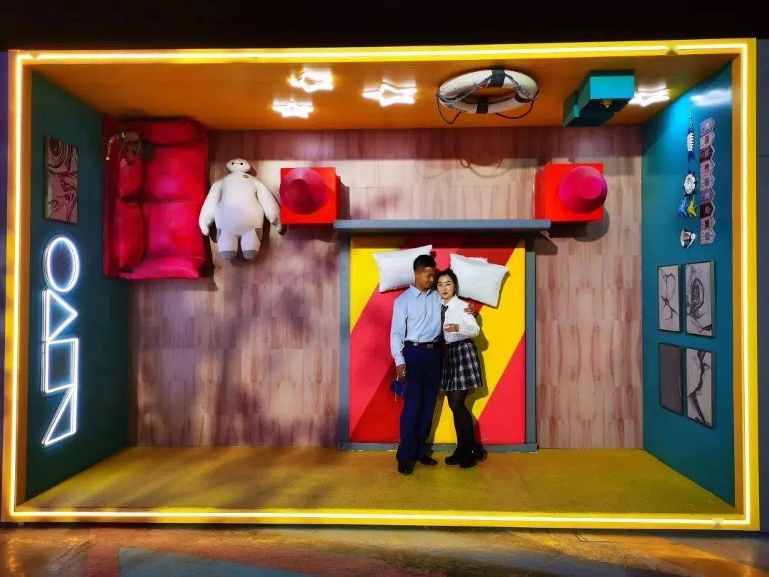 生活|复古车、网红摊、美食坊...刷爆朋友圈的潮流市集来五棵松了！