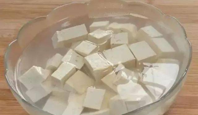 炖豆腐怎么让豆腐入味嫩 a74e5fa4bb554c6b9b94f262be3668d2.jpeg