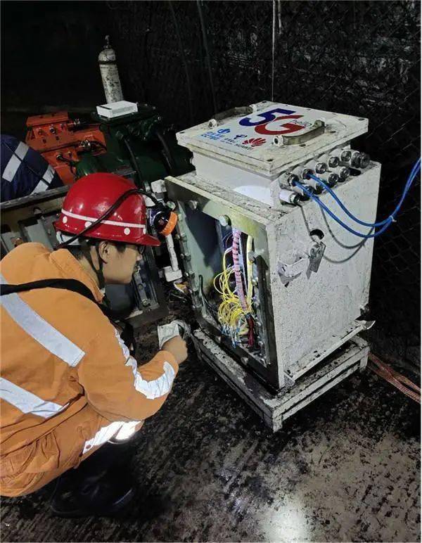 5G+智慧矿山：煤炭开采行业迎来“机器人化”