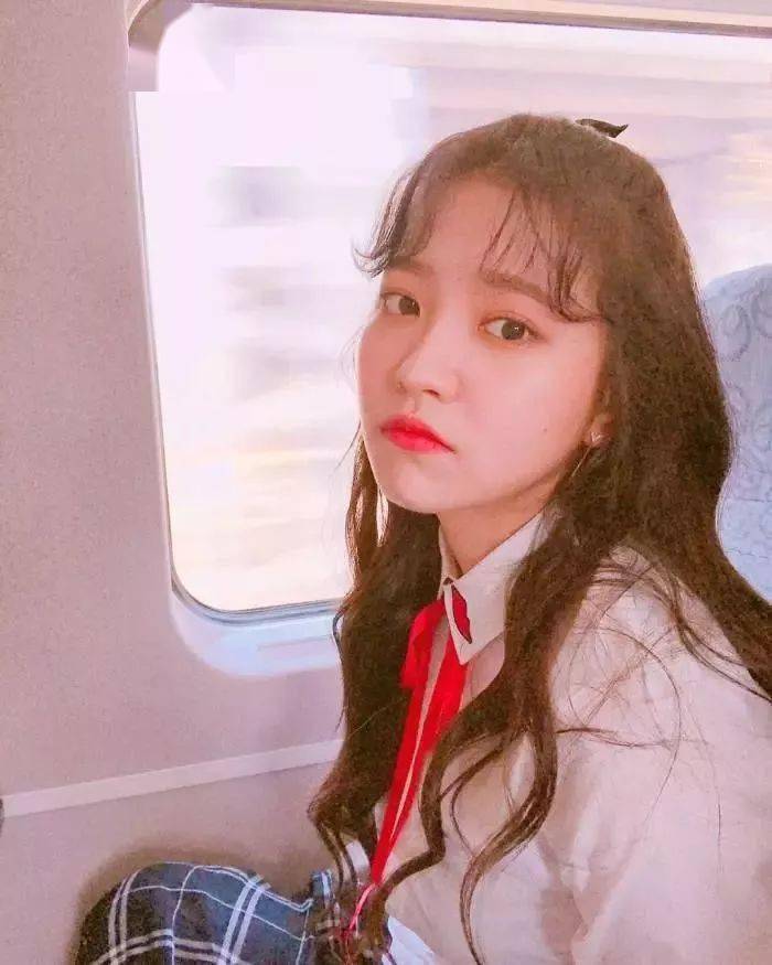 Step|还纠结短发or长发?现在流行这条“美颜线”,瞬间帮你变成小V脸