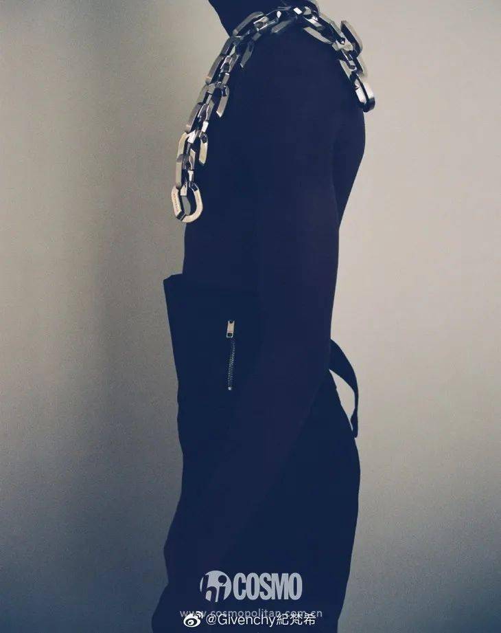 型台|T型台 | 当优雅遇上街头，GIVENCHY的路子有点野