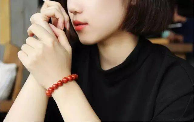 水晶|宝姐:你的手心有“美人环”吗?据说有它的人旺夫益子!没有就…