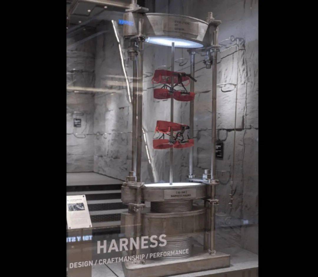 teryx|华丽探店｜兼顾“户外”与“时尚”，Arc'teryx 始祖鸟全球最大旗舰店是怎么做到的？